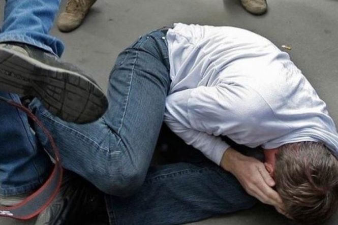Меле! Братя пребиха двама пред несебърска дискотека