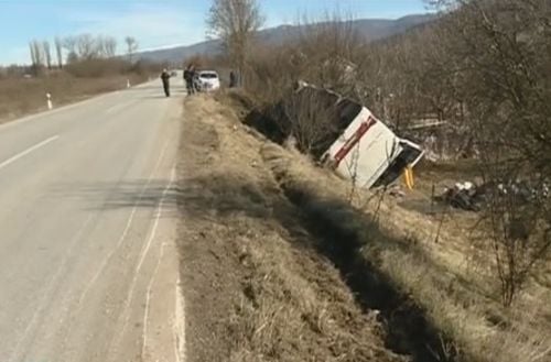 Катастрофиралият в Македония автобус с учители вече е в сервиз в Дупница    