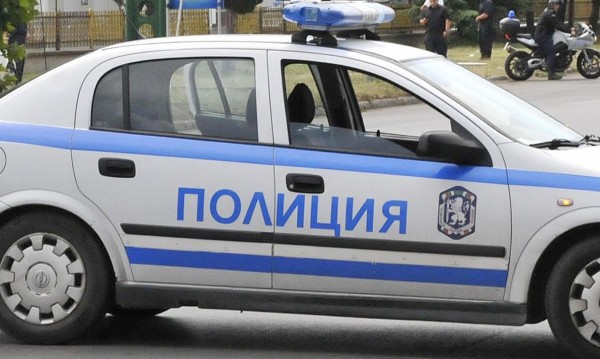 Охранител застрелял при неизбежна отбрана един от двамата нападатели на пощата в Средец