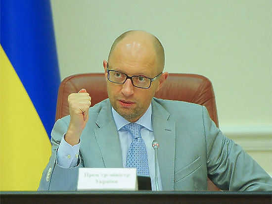 Украински медии: Яценюк скоро подава оставка   