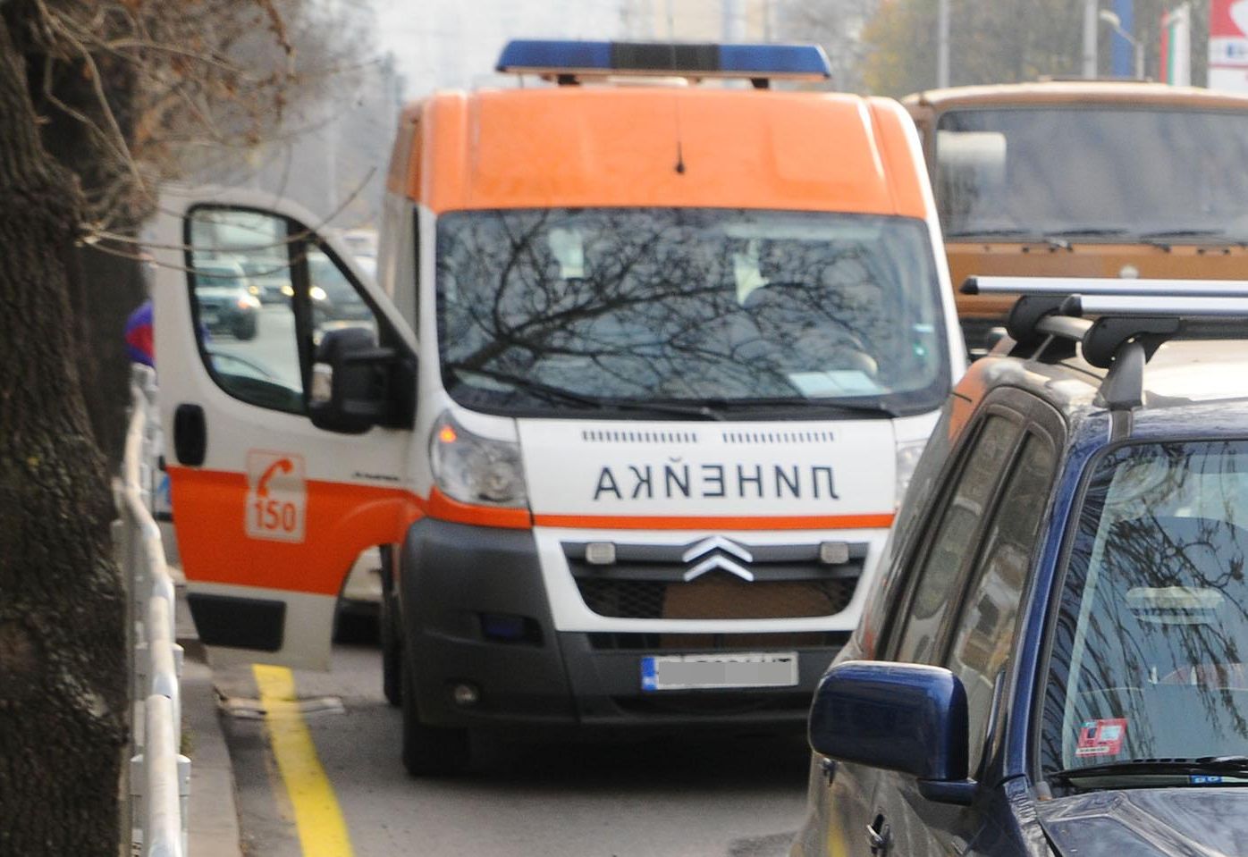Две жени в болница след верижната катастрофа на Цариградско 