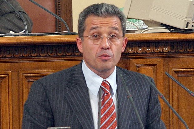 Йордан Цонев: Докладът доказва, че КТБ е управлявана като пирамида