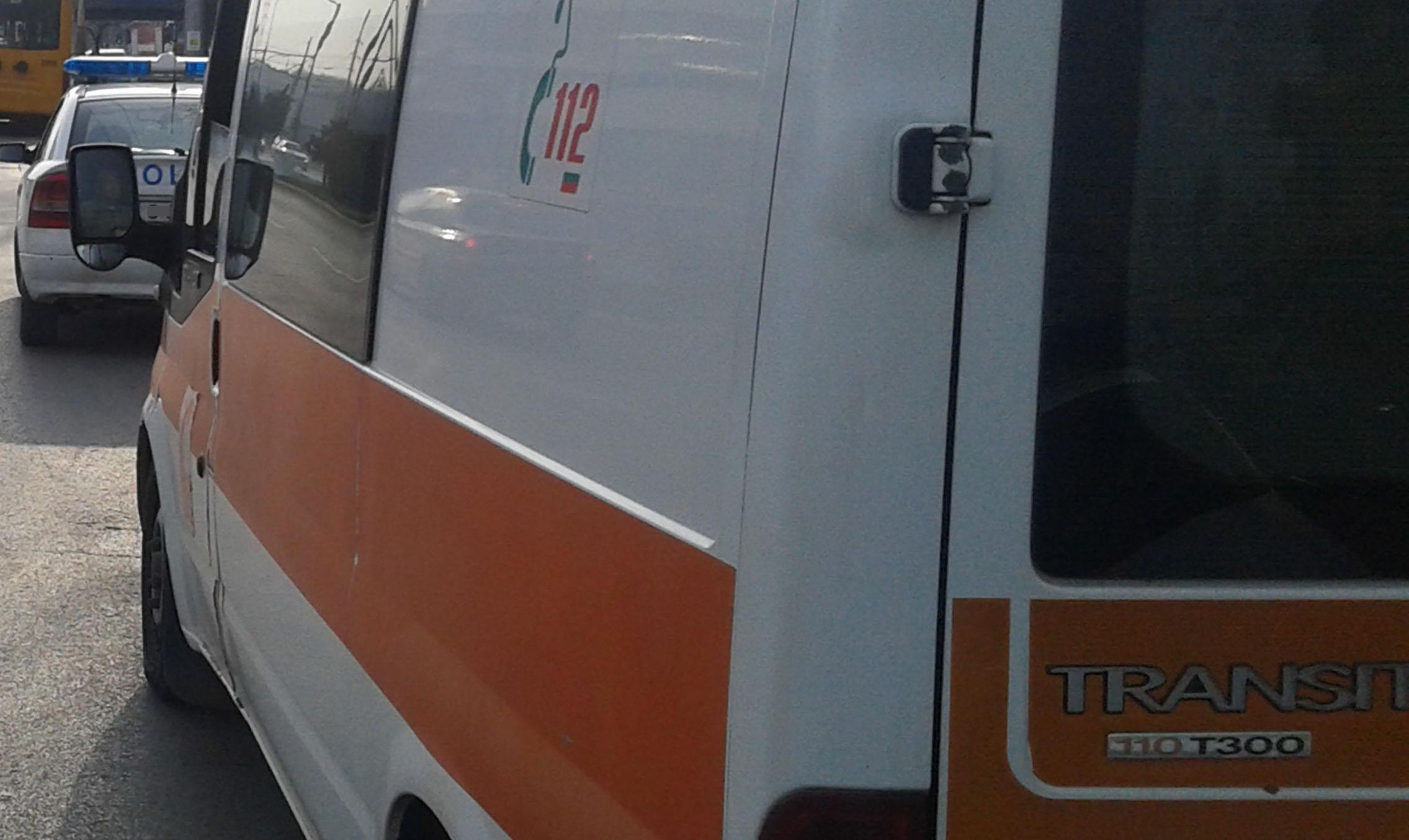 Четирима възрастни и едно дете са пострадали в катастрофата в Прохода на републиката
