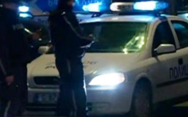 Смляха от бой гардове и клиент в заведение