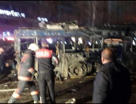 Ужасът в Анкара: Най-малко 15 трупа след експлозията в центъра на турската столица (СНИМКИ/ВИДЕО)
