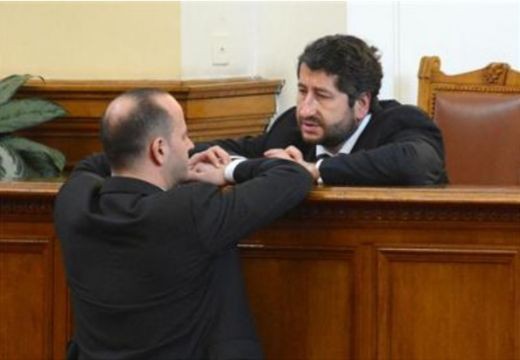 Радан и Пинокио са позор за България - с демократи като тези от ДСБ тоталитаристи не ни трябват
