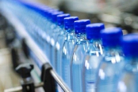 Ендокринолог съветва: По-добре вода от чешмата, отколкото минерална в бутилки