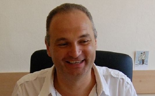 Арестуваха шефа на Държавния архив в Хасково