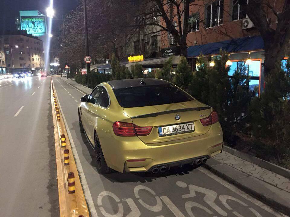 За какво са ни велоалеи, след като има идиоти, които паркират на тях (СНИМКА)