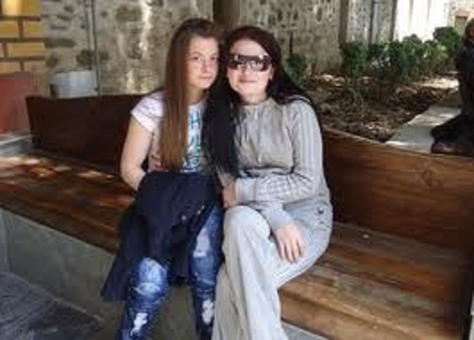 Сестрата на отвлечената и убита ученичка Мирослава от Перник роди момиченце, кръсти го на орхидея