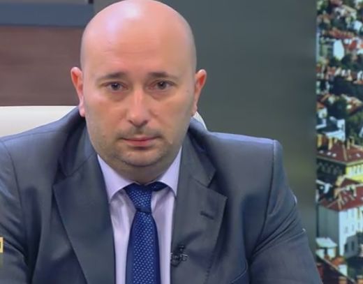 Заловената група от ДАИ е ръководена от Цветелин Цветанов,  арестуваният шеф е крил парите при тъста си на вилата