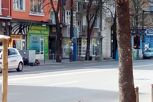 Извънредно в БЛИЦ TV: Взривиха изоставения куфар на Петте кьошета, колоездач на косъм да пострада сериозно (СНИМКИ)