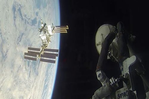 Вижте как космическият кораб „Прогрес” се скачва с МКС (ВИДЕО) 