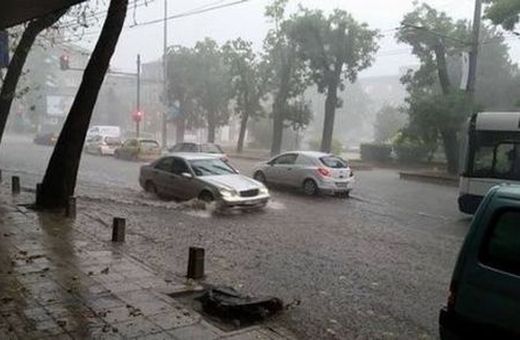 Свирепа буря се изви над Бургас