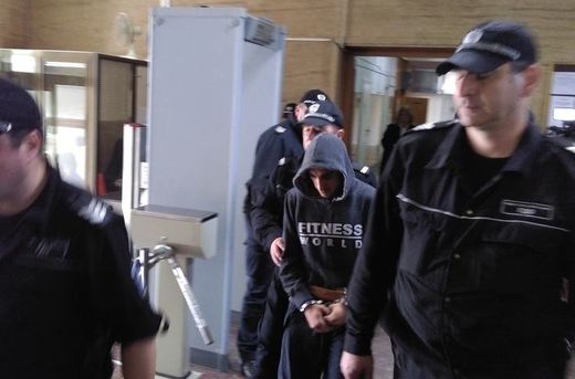 Убиецът на Александра от Провадия остава в ареста