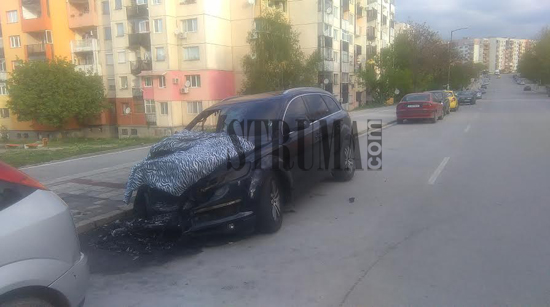 Огнена вендета в Благоевград: Опожариха Ауди Q7 на дървен бос (СНИМКА)
