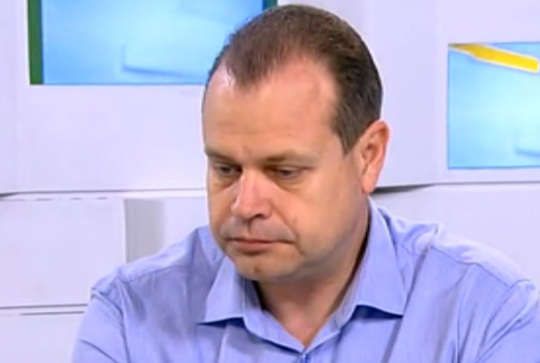 Шефът на АПИ обеща: Ремонтираме пътя в Димово до края на май