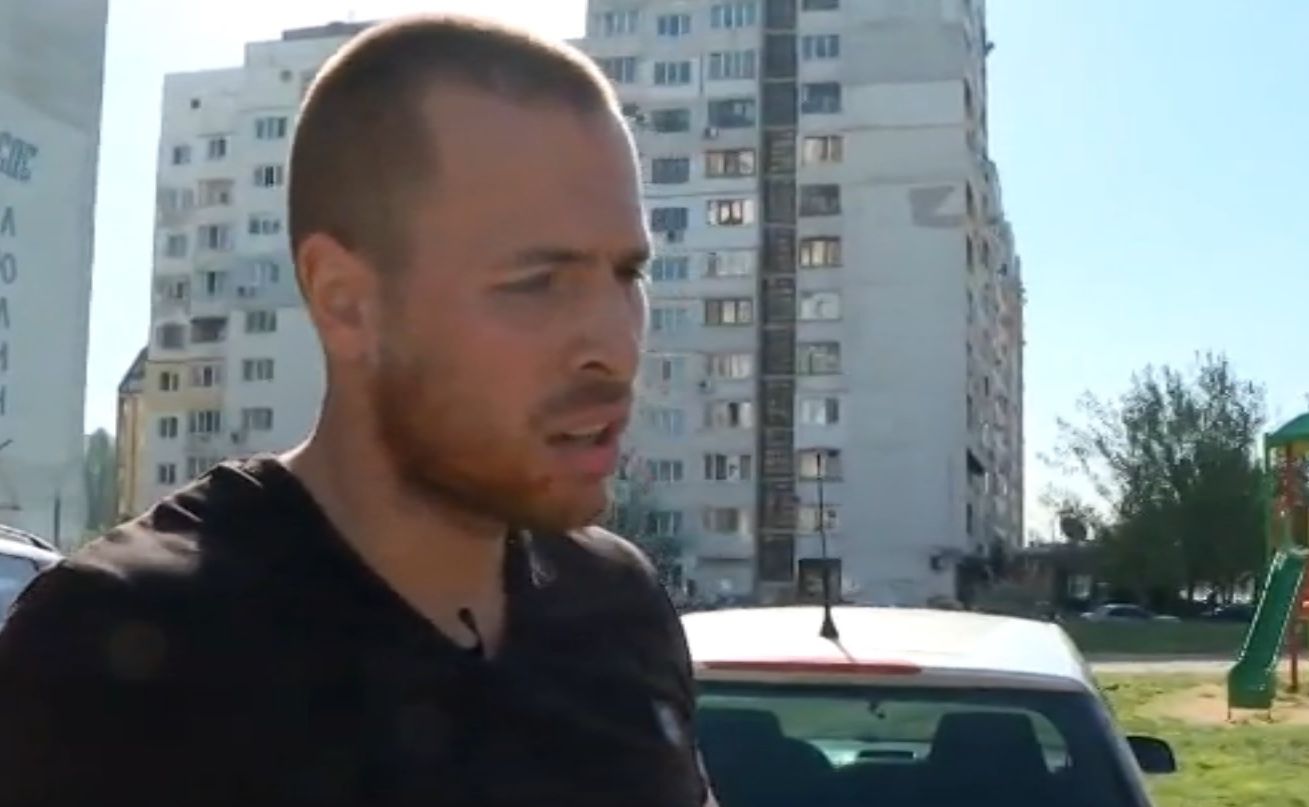 Полицията дири "неизвестен извършител", а жестокият бияч е пуснат от ареста
