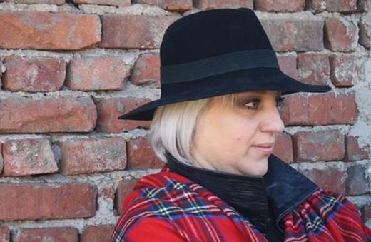 На ръба на отчаянието! Джуджи гони тежка депресия със сладкиши