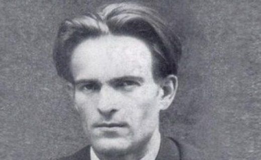 Гавра с паметта на Вапцаров! Магазин в Банско се рекламира със слова на поета (СНИМКА)