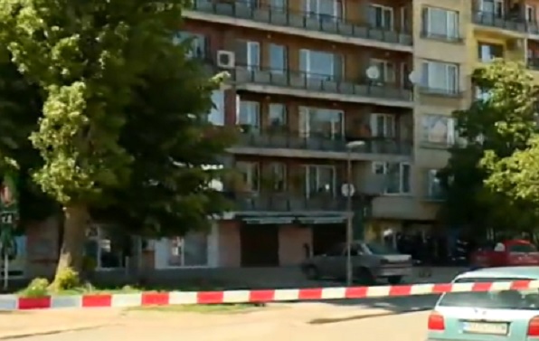 Паниката в "Дружба" - заради разлят киселинен разтвор