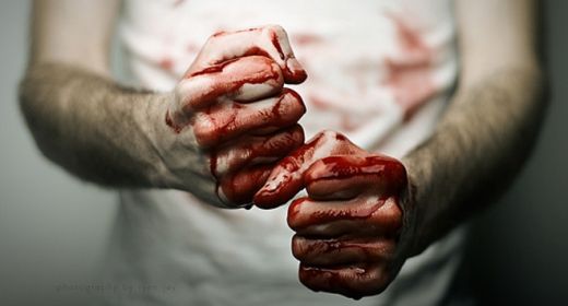 Кърваво меле: Батки пребиха млад мъж в центъра на Бургас