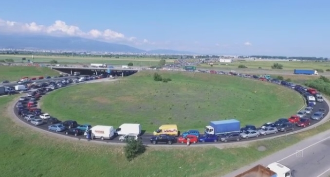 Вижте ВИДЕО от днешния рекорд за Гинес 