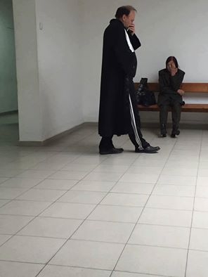 Нов дрескод в съдебната зала взриви интернет