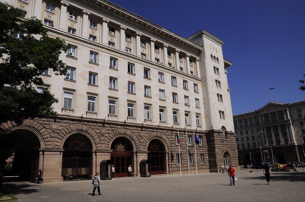 Президентството пробва да опровергае прокуратурата с нападки и декларации