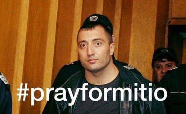 #Prayformitio! Стрелбата в Слънчев бряг роди нови вицове и карикатури (СНИМКИ)