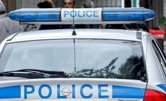 Брутално отвличане! Варненец напъха 18-годишна в колата си и я закара в гора