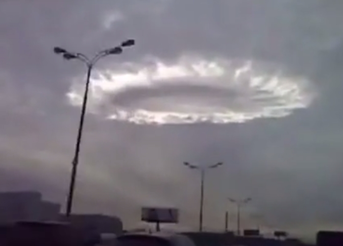 Нещо не от този свят се появи в небето над Русия (ВИДЕО)