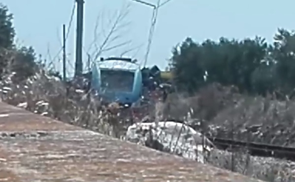 Първи СНИМКИ и ВИДЕО от ужаса край Бари, най-малко 10 са жертвите в удара между два влака