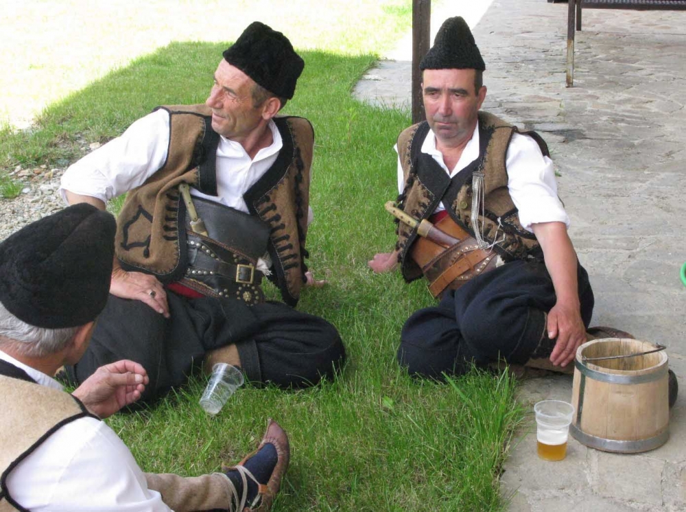 Репортаж на БЛИЦ: 200 000 души посетиха събора на Рожен (СНИМКИ)