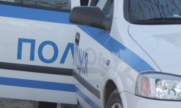 Агресивна циганка окървави фелдшерка, която се опитвала да помогне на 5-месечното ѝ бебе! 