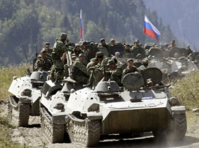 WSJ: Русия струпва огромна армия на границата с Украйна