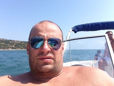 Полицаи, сервитьорки и анонимни свидетели издали бандата на Слънцето 