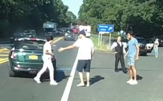 Първо ВИДЕО от катастрофата с Леонардо ди Каприо и Нина Агдал!
