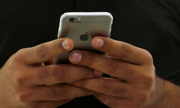 ВВС: Какво се знае за потайния разбивач на непробиваемия iPhone? 
