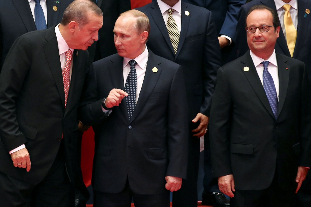 Оланд покани Путин на среща