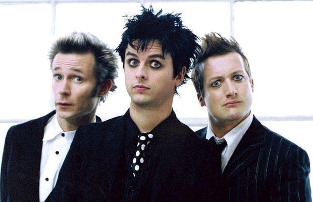 Загадъчна инфекция разболя рокаджиите от Green day  