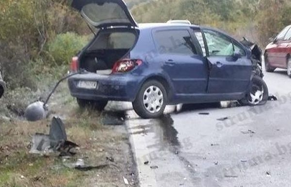 Първи СНИМКИ от касапницата край Дрангово! Ударът е бил свиреп!