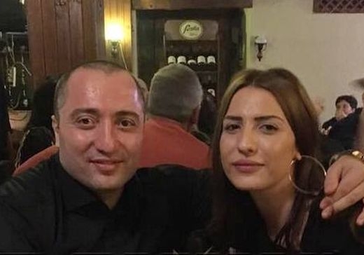 Дъщерята на Митьо Очите изригна: Кравата да не ми се прави на много интелигентен с тези очила!