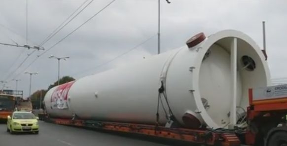 55-тонна цистерна с газ предизвика паника в Русе (СНИМКИ/ВИДЕО)