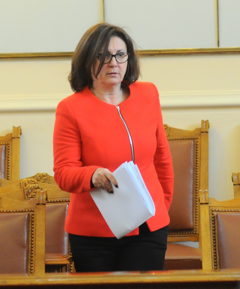 Бъчварова обясни какви мерки се взимат заради идващия студ и сняг
