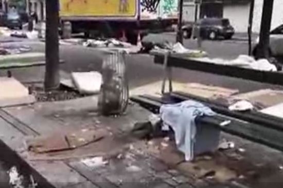 Бежанците от „Джунглата” налазиха Париж! Местните са в шок! (ВИДЕО)