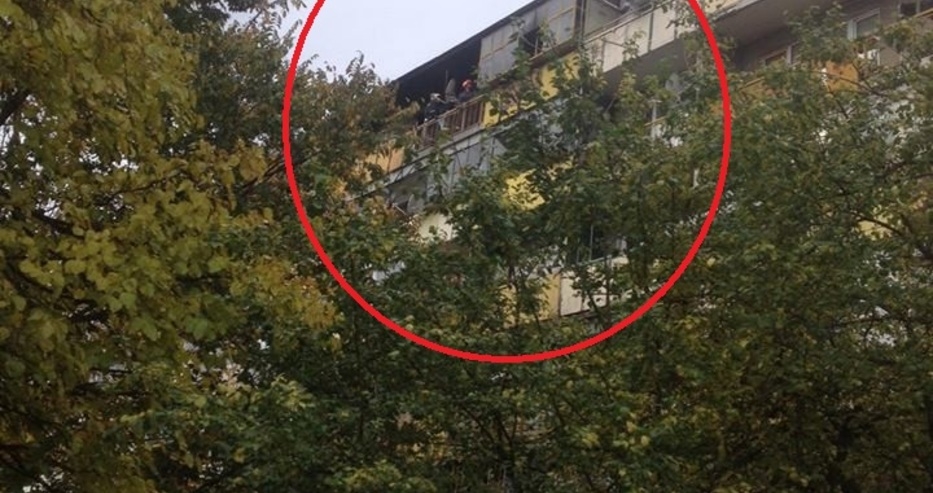 Огнен ад във Варна! Мъж е откаран в болница в критично състояние (СНИМКИ)