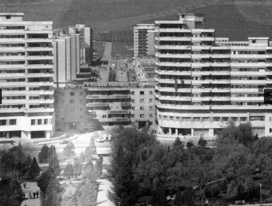 Невиждано чудо в Румъния! Преместиха 7600-тонна сграда (СНИМКИ)