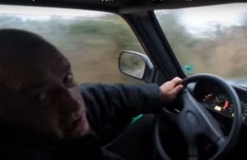 "Труд" извади уникално ВИДЕО на Бойко Борисов по случай обещанието му да си купи бронирана "Лада Нива"!