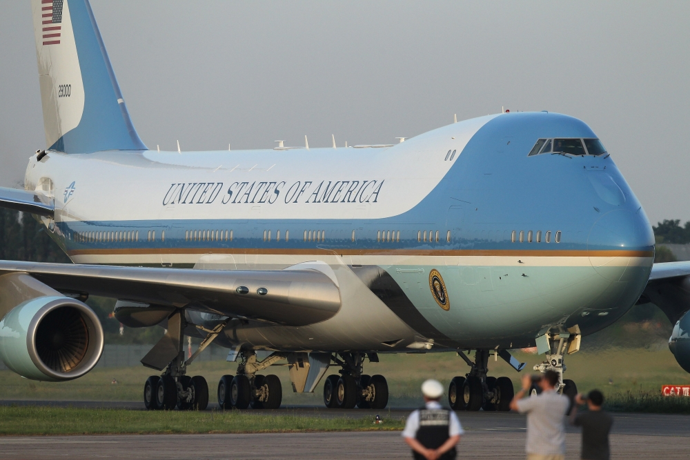 „Air Force One” – какво не знаем за летящата крепост на Тръмп (ВИДЕО)